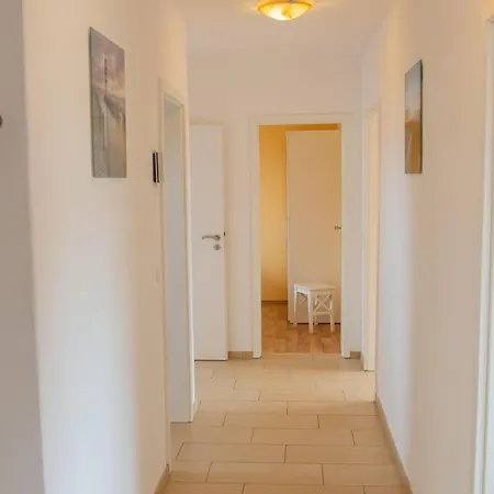 Haus-meeresglueck-wohnung-seeloewe * דאהמה